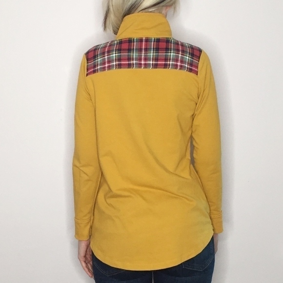 D&CO | Mustard pullover plaid shoulders 1/4 zip - Picture 3 of 4